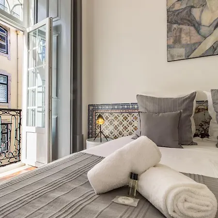 Chic And Modern Flat At Baixa * Лиссабон
